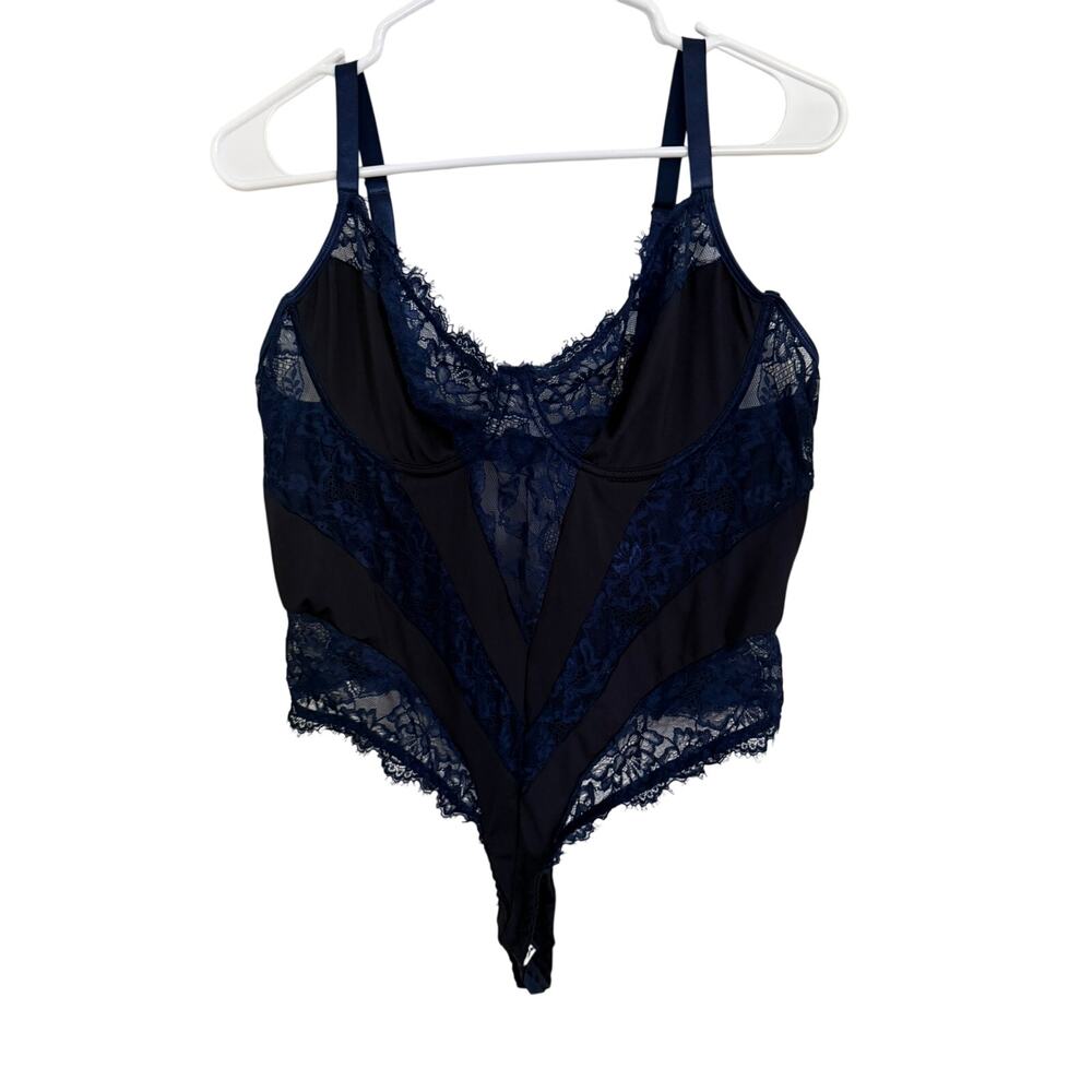 Yozy Black and White